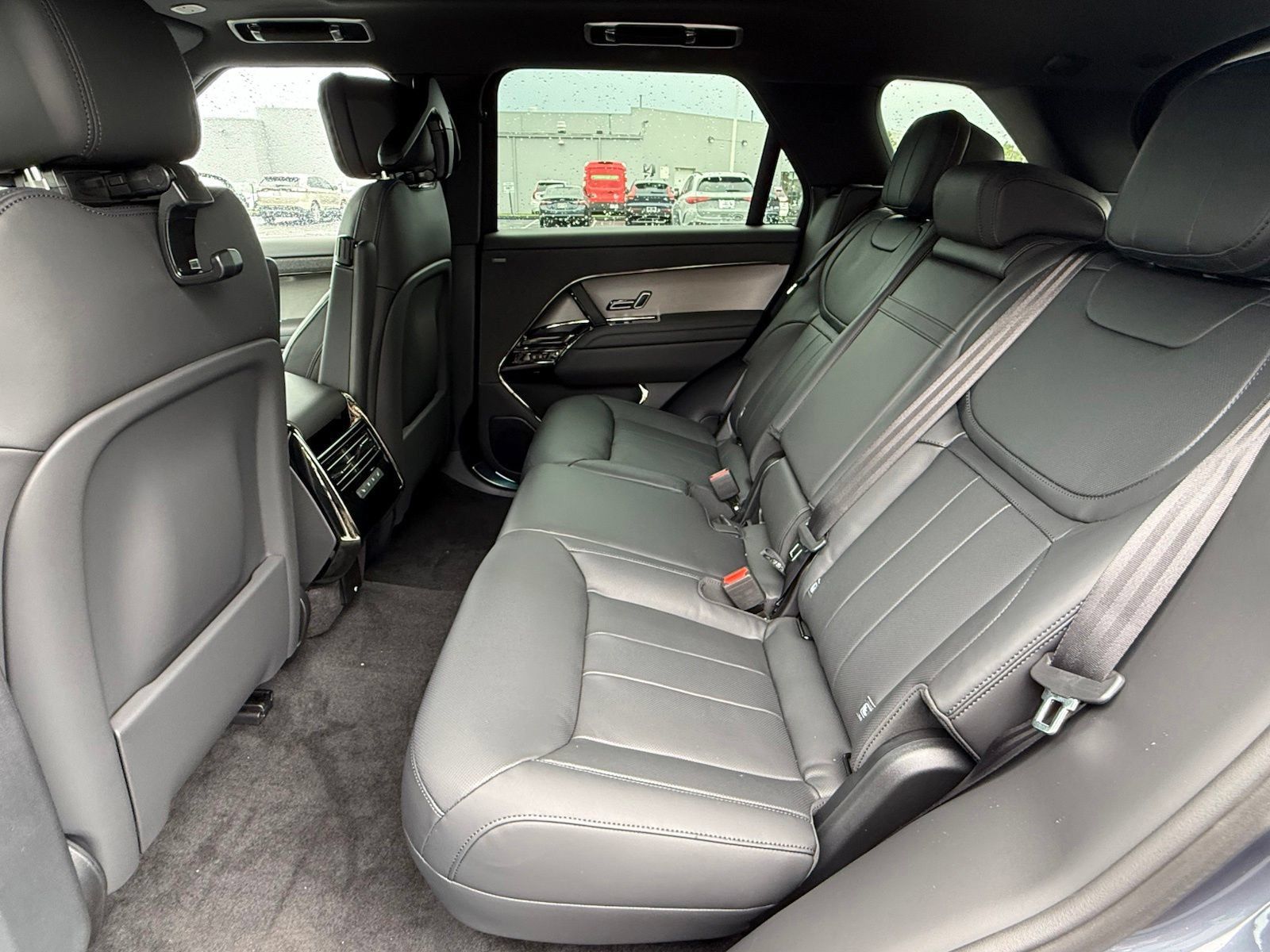 New 2027 Land Rover Range Rover Sport Dynamic SE AWD/4WD image 16