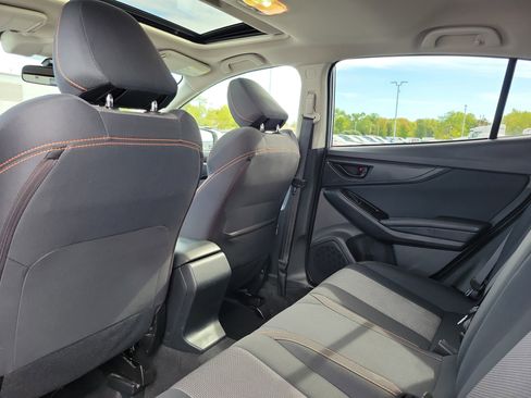 Used 2021 Subaru Crosstrek 2.0i Premium w/ Moonroof Package image 14