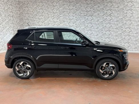 New 2026 Hyundai Venue SEL image 6