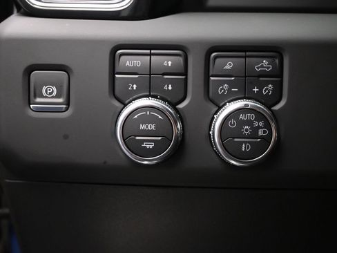 Used 2025 GMC Sierra 1500 Denali image 31