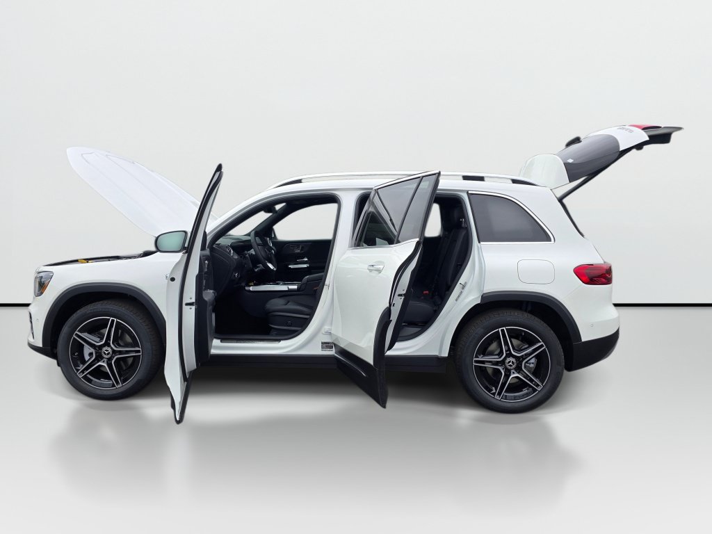 New 2026 Mercedes-Benz GLB 250 4MATIC image 9