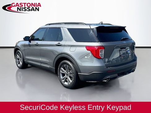 Used 2023 Ford Explorer XLT w/ Equipment Group 202A RWD image 6