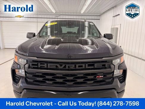 Used 2023 Chevrolet Silverado 1500 Custom Trail Boss AWD/4WD image 2
