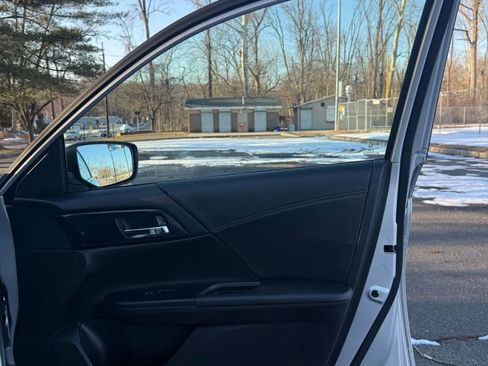 Used 2013 Honda Accord Sport image 19