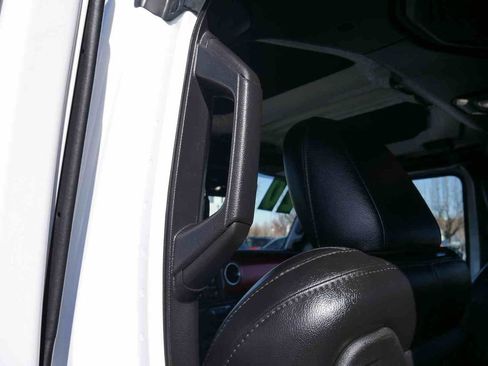 Used 2020 Jeep Gladiator Rubicon image 17