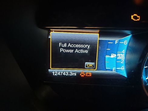 Used 2017 Ford Explorer XLT w/ Equipment Group 202A AWD/4WD image 1