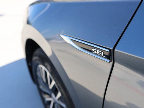 Used 2019 Volkswagen Jetta SEL image 12