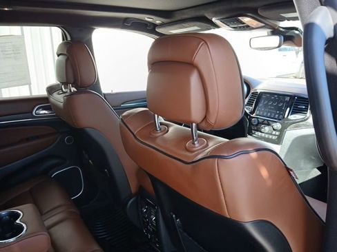 Used 2021 Jeep Grand Cherokee Summit w/ Platinum Series Group image 21