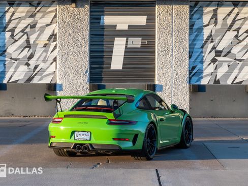 Used 2019 Porsche 911 GT3 RS image 17