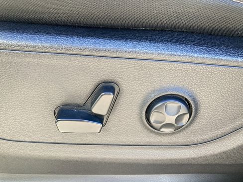 Used 2019 RAM 1500 Big Horn image 33