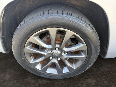 Used 2019 Jeep Grand Cherokee High Altitude AWD/4WD image 40