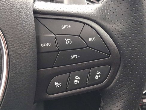 Used 2025 Dodge Durango GT AWD/4WD image 23