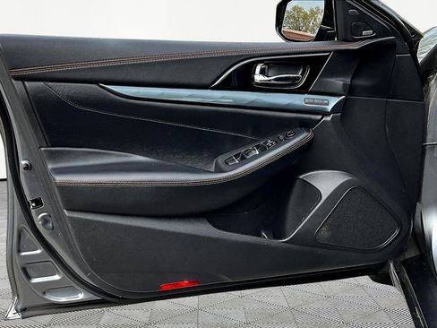 Certified 2021 Nissan Maxima SR w/ Sport Mat Group FWD image 20