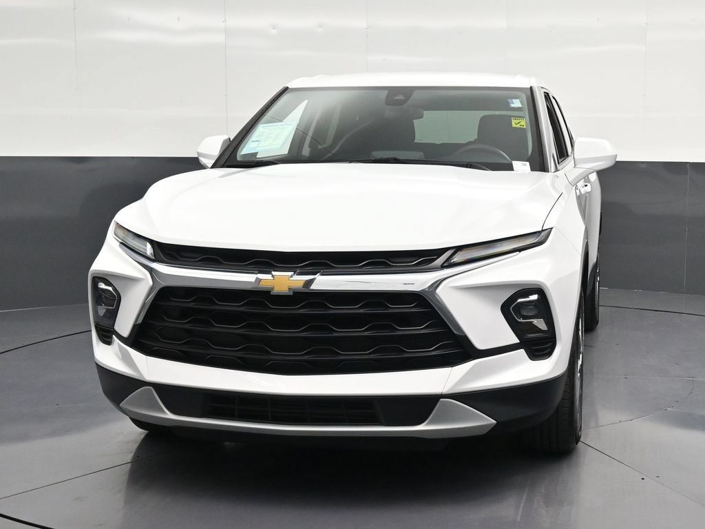 Used 2023 Chevrolet Blazer LT FWD image 6
