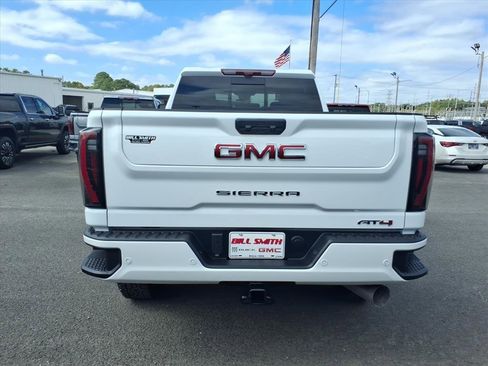 New 2026 GMC Sierra 2500 AT4 w/ AT4 Premium Plus Package image 6