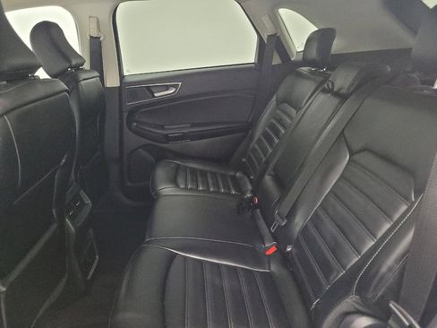 Used 2024 Ford Edge SEL image 18