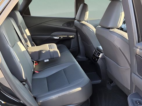 Certified 2026 Lexus RX 450h AWD w/ Convenience Package image 26