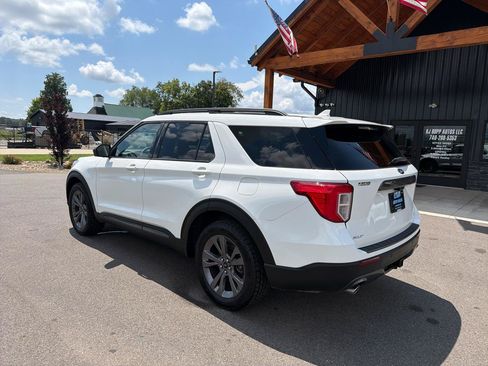 Used 2023 Ford Explorer XLT w/ Equipment Group 202A AWD/4WD image 6