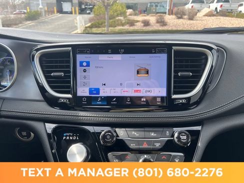New 2026 Chrysler Pacifica Select FWD image 18