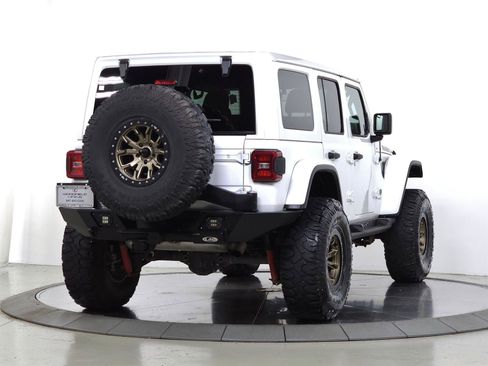Used 2018 Jeep Wrangler Unlimited Rubicon AWD/4WD image 10