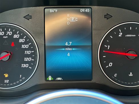 Used 2024 Mercedes-Benz Sprinter 2500 image 30