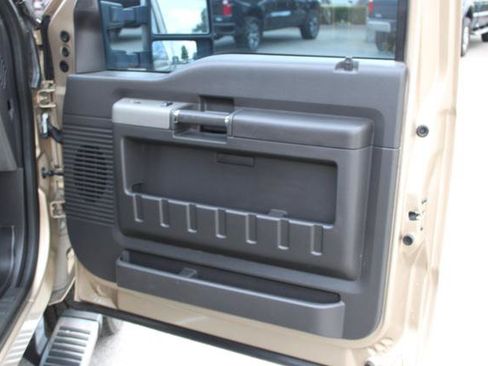 Used 2012 Ford F250 Lariat w/ Chrome Pkg AWD/4WD image 37