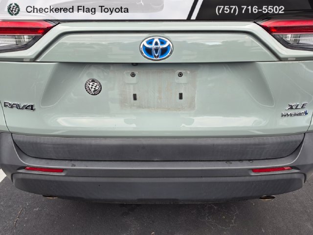Used 2021 Toyota RAV4 XLE w/ Convenience Package AWD/4WD image 7