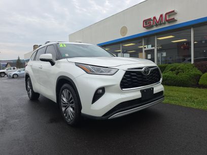 Used 2021 Toyota Highlander Platinum
