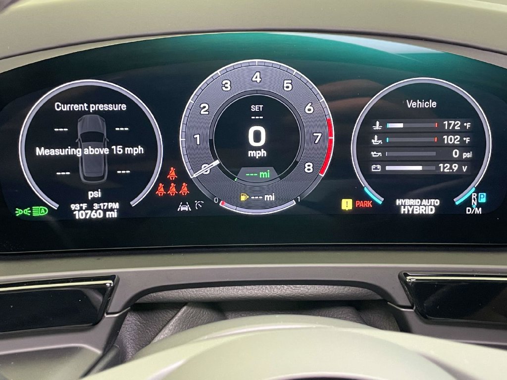 Certified 2024 Porsche Cayenne AWD/4WD image 44