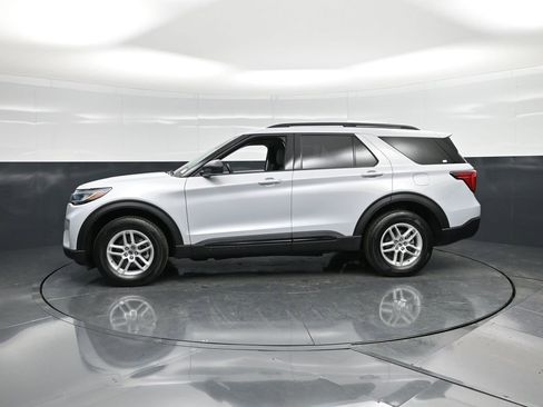 New 2026 Ford Explorer Active image 7