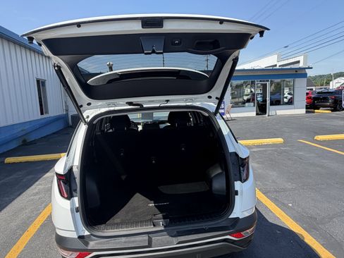 Used 2022 Hyundai Tucson SEL w/ Convenience Package FWD image 6