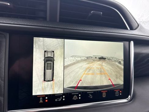 Used 2024 GMC Yukon XL Denali w/ Advanced Technology Package image 23