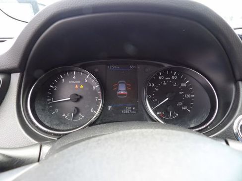 Used 2022 Nissan Rogue Sport SV FWD image 25