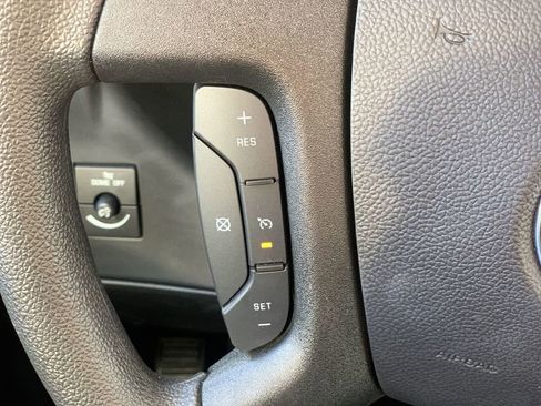 New 2025 Chevrolet Express 4500 w/ Power Convenience Package RWD image 16