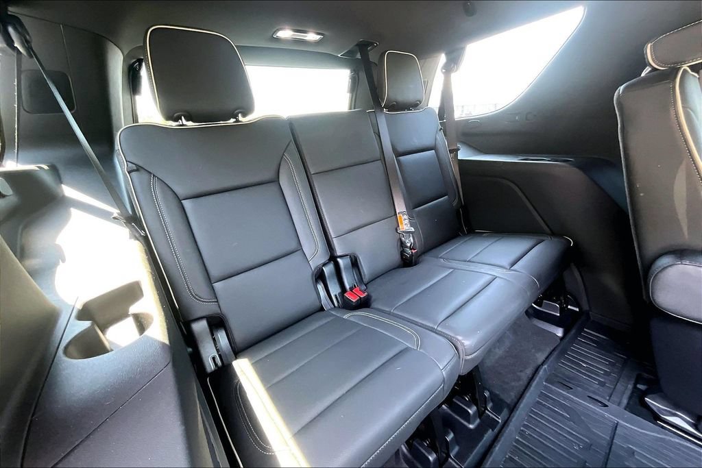 Used 2026 GMC Yukon Elevation w/ Elevation Premium Package AWD/4WD image 26