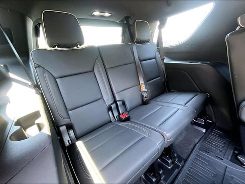 Used 2026 GMC Yukon Elevation w/ Elevation Premium Package AWD/4WD image 26