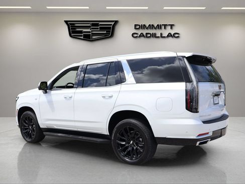 Used 2025 Cadillac Escalade Premium Luxury AWD/4WD image 3
