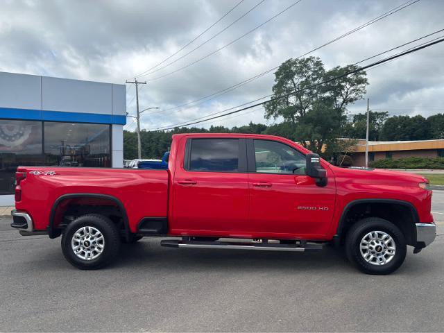 Used 2025 Chevrolet Silverado 2500 LT w/ Convenience Package AWD/4WD image 11