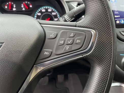 Used 2025 Chevrolet Malibu LT image 19