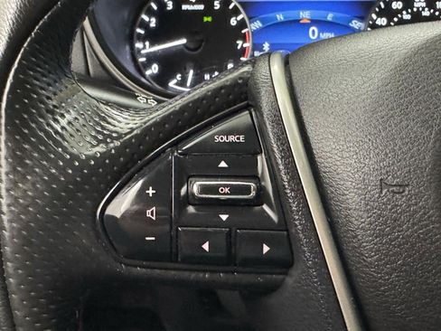Used 2022 Nissan Maxima SV w/ Floor Mat Group FWD image 21