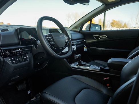 New 2026 Kia Sportage EX w/ EX Panorama Roof Package image 18