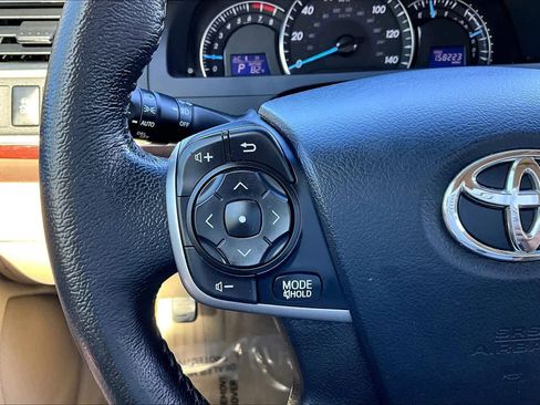 Used 2012 Toyota Camry XLE image 23