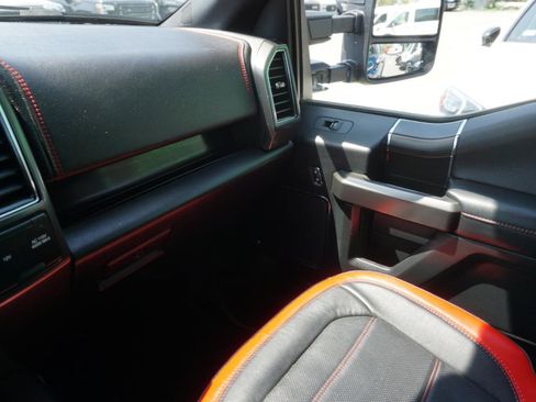 Used 2020 Ford F150 Lariat w/ Equipment Group 502A Luxury AWD/4WD image 25
