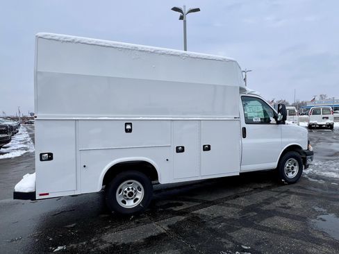 New 2025 GMC Savana 3500 w/ Power Convenience Package image 8