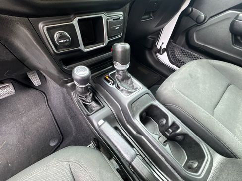 Used 2023 Jeep Wrangler Sport image 23