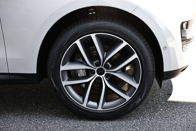 New 2027 Land Rover Range Rover Sport SE AWD/4WD image 12