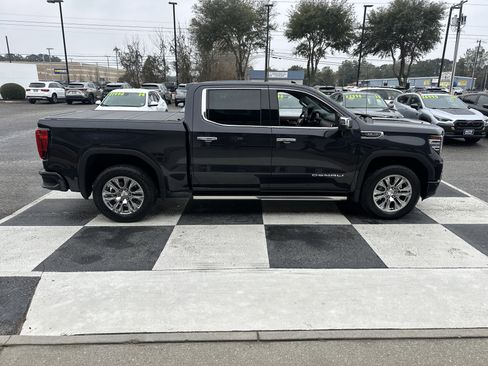 Used 2022 GMC Sierra 1500 Denali image 3