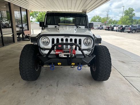 Used 2013 Jeep Wrangler Rubicon w/ Dual Top Group AWD/4WD image 2