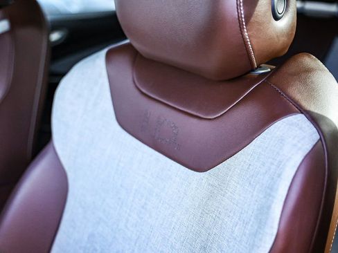 Certified 2023 Volkswagen ID.4 2WD image 31