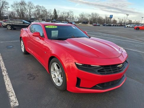 Used 2019 Chevrolet Camaro LT image 2